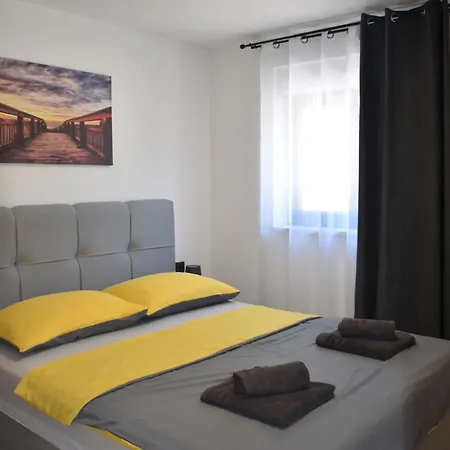 Apartments Rismondi 37D Fazana Exterior photo